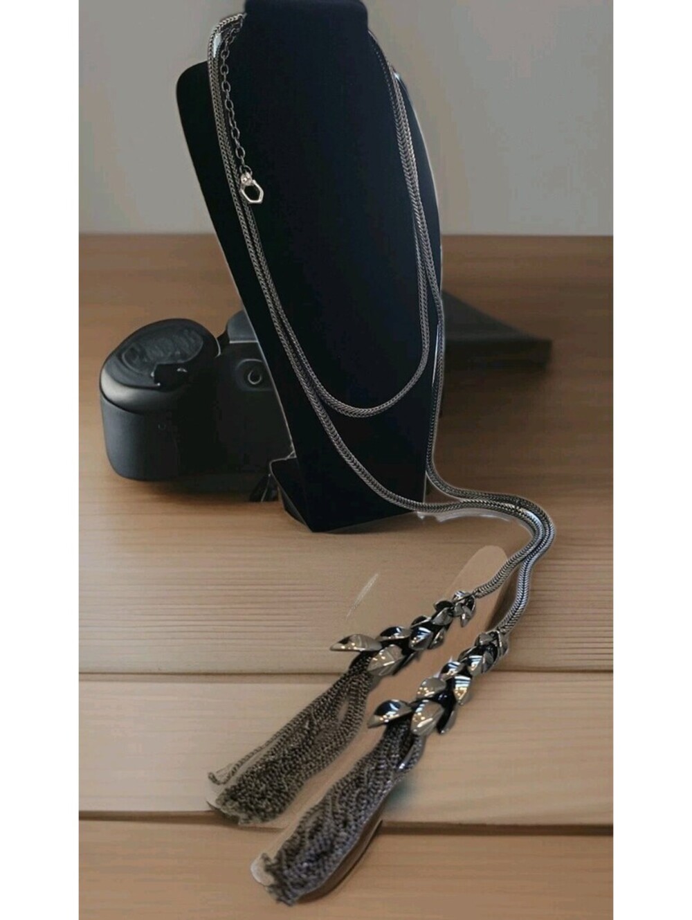Vera wang 24" Tassel Fringe Necklace Gunmetal Art Deco Flapper Style Thick Mint